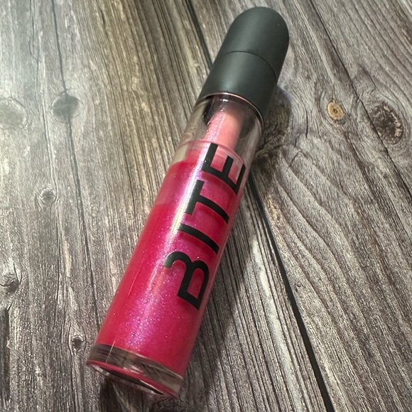 Bite Beauty Plumping Lip Gloss Raspberry Swirl - Picture 1 of 6